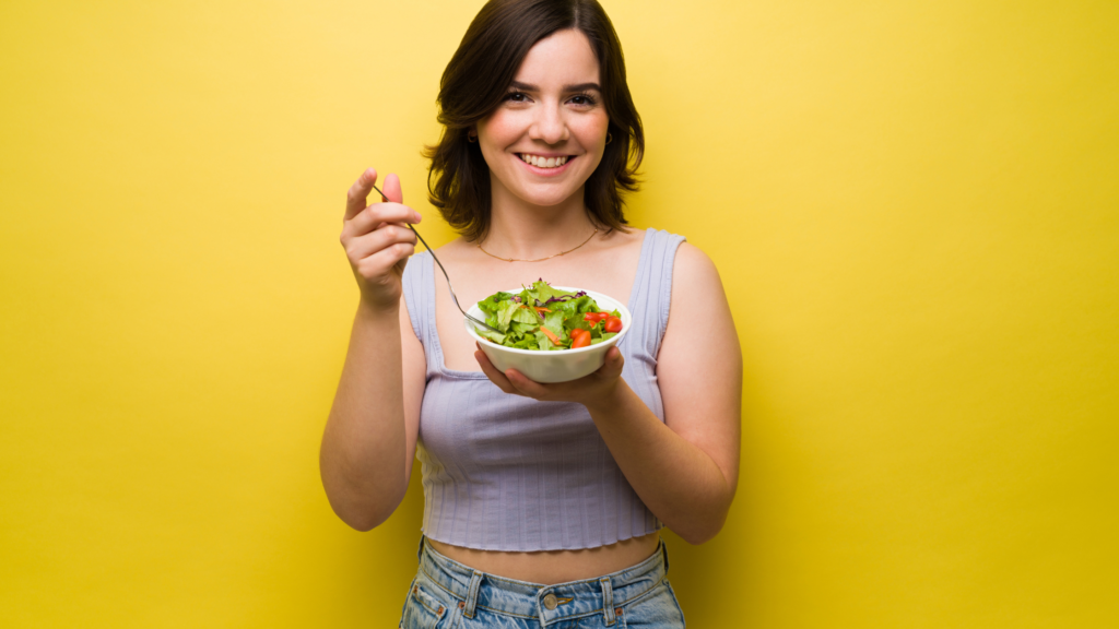 A woman eating healthy food to loose weight